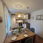 Riekeshof Apartment *
